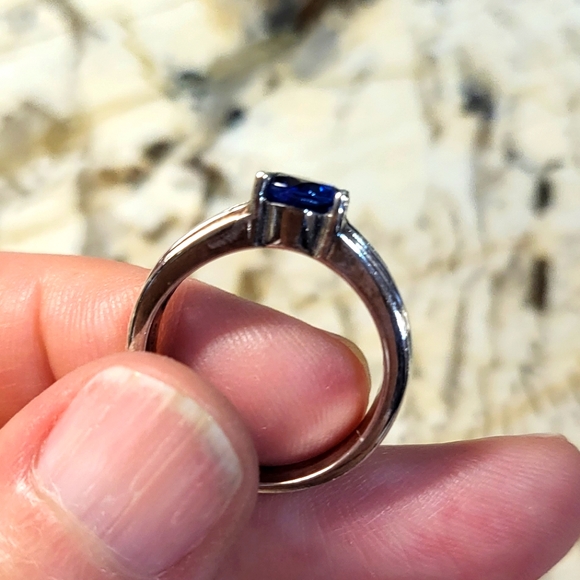 Sapphire/CZ ring - Picture 4 of 4